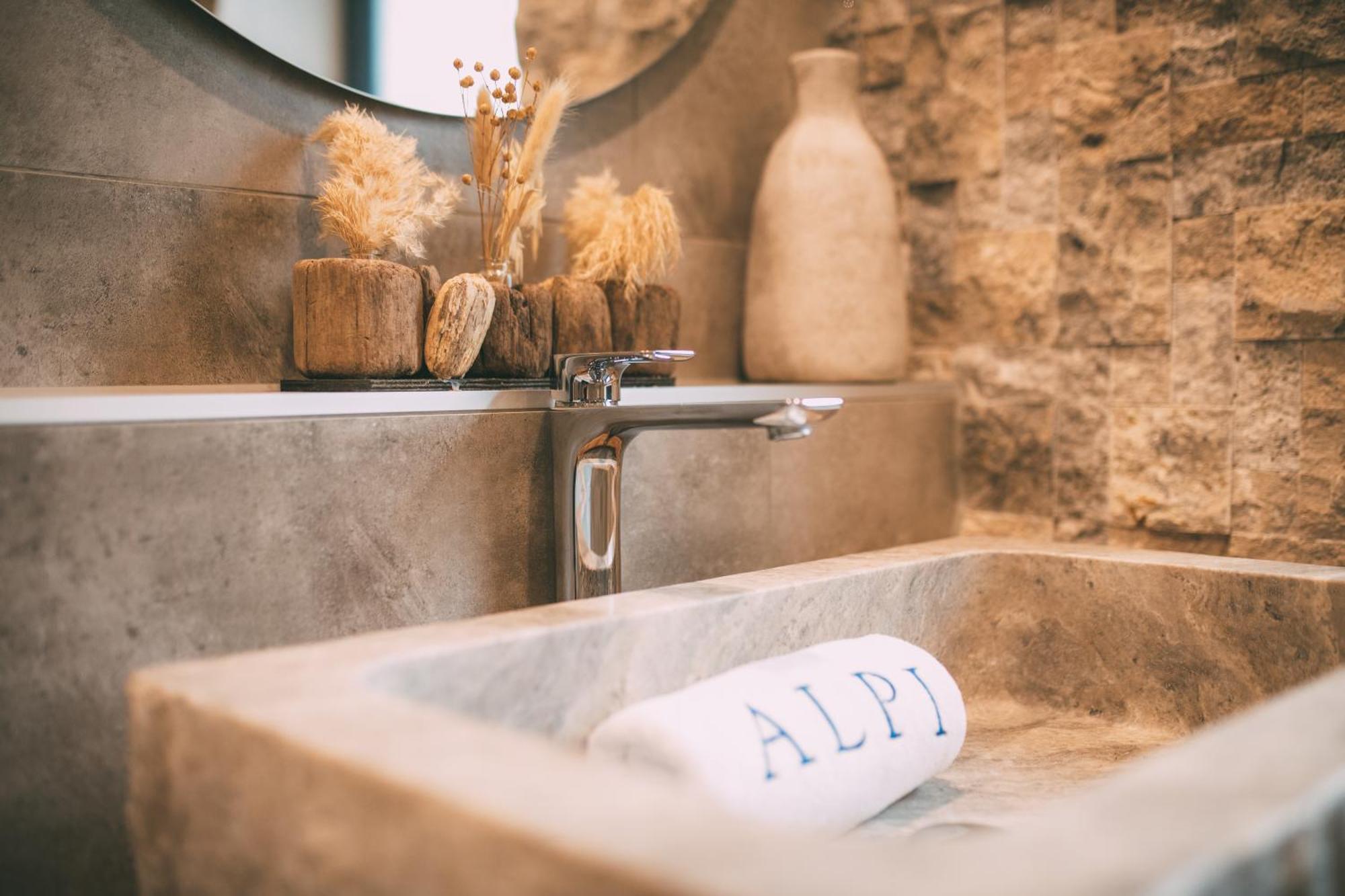 Private Spa & Garden Alpi ガルミッシュ・パルテンキルヒェン エクステリア 写真